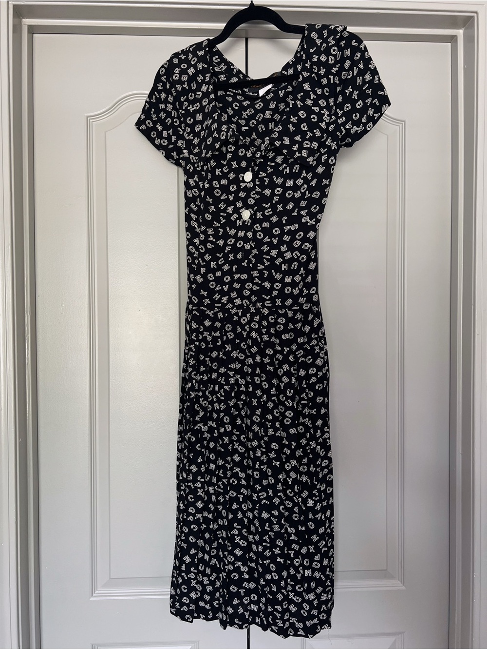 Donna Ricco Alphabet Print Midi Dress Size 4 Black White Novelty Print Retro Tea